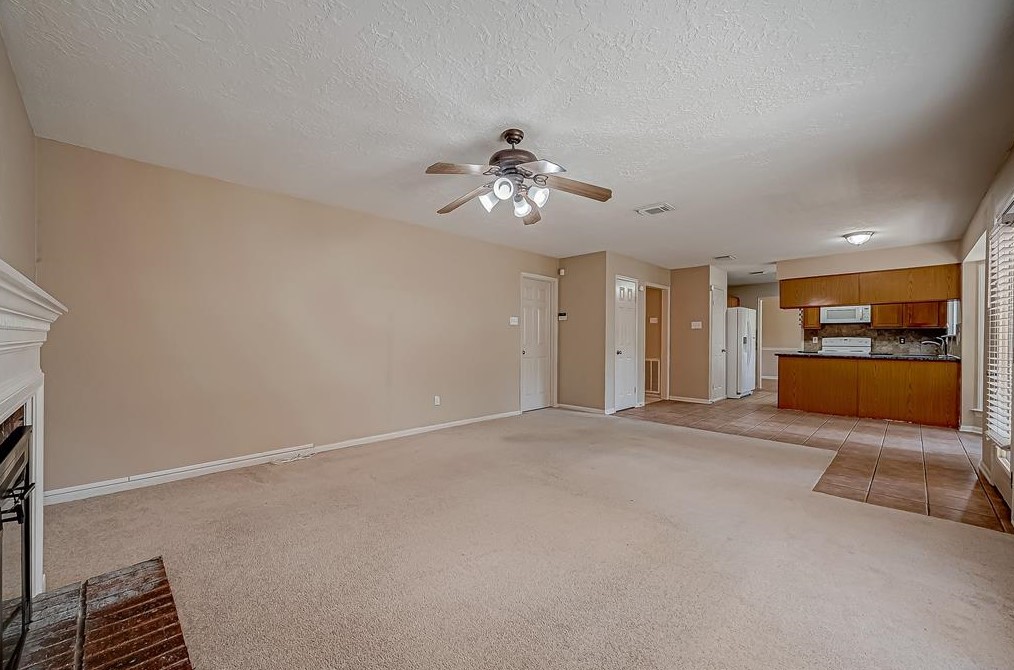 7818 Sunny Rdg Dr, Houston TX  exterior