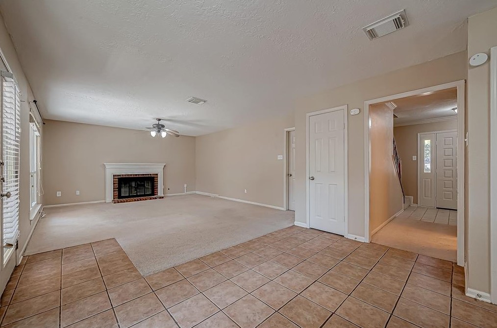 7818 Sunny Rdg Dr, Houston TX  exterior