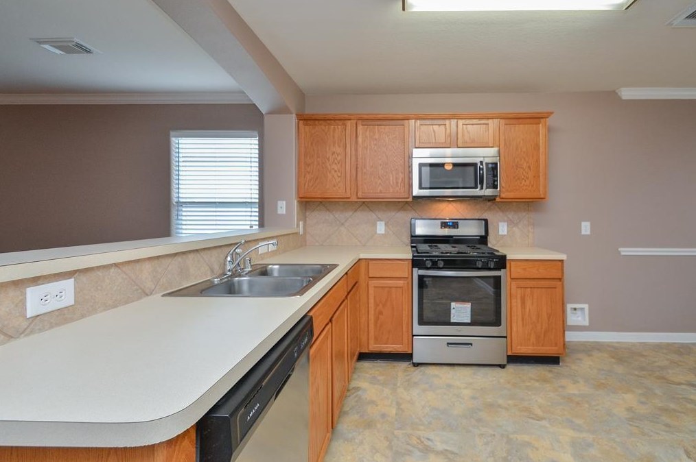 25222 Dappled Filly Dr, Tomball TX  77375-1001 exterior