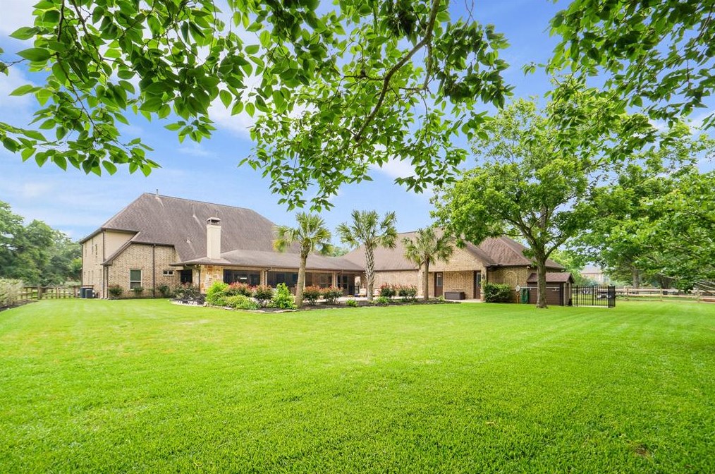 32622 Waterworth Ct, Fulshear TX 77441-4366 exterior