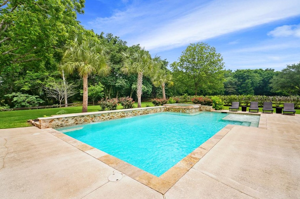 32622 Waterworth Ct, Fulshear TX 77441-4366 exterior