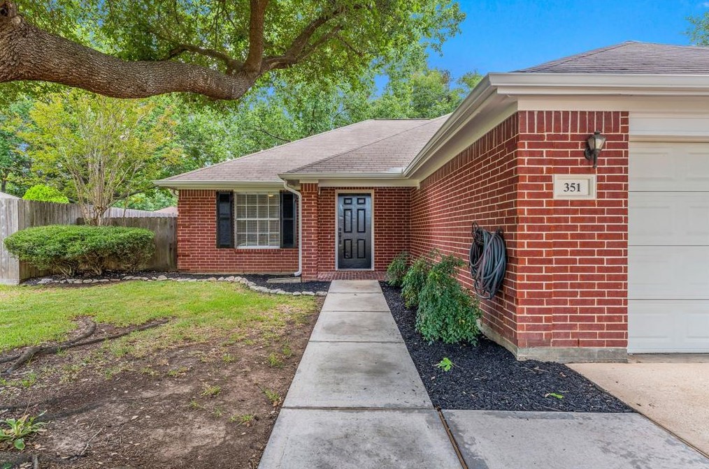 351 Fantasy Ln, Montgomery, TX 77356