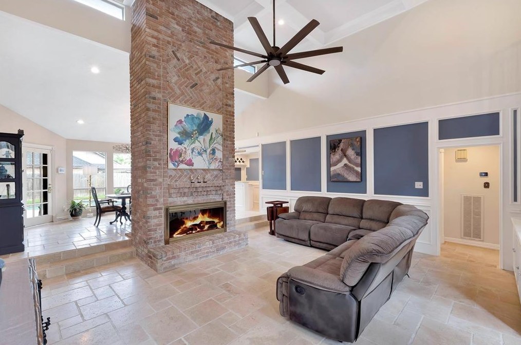 6510 Wimbledon Trail Rd, Spring, TX 77379