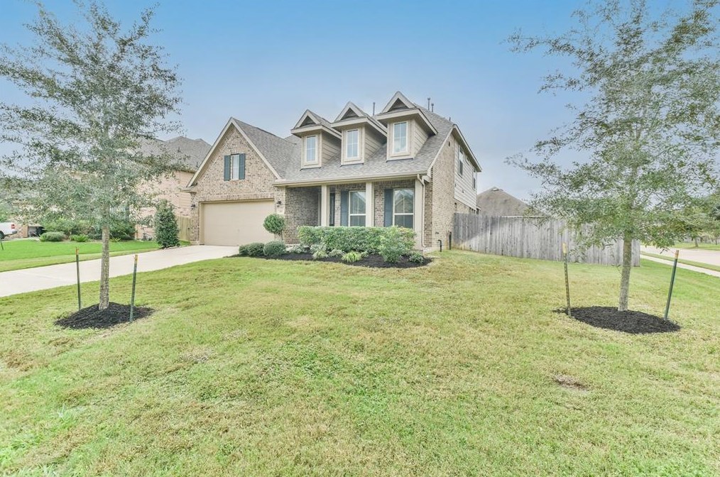 215 Fairwood Springs Ln, Richmond, TX 77406