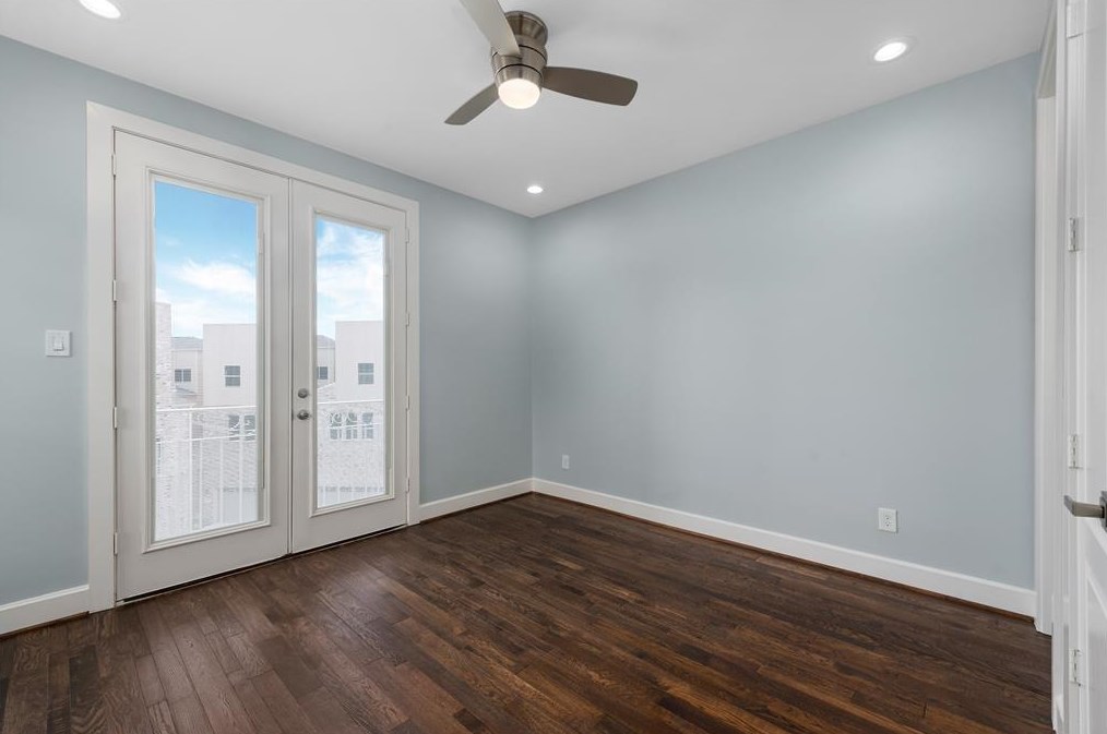 9406 Glenfield Ct, Houston TX 77096-3802 exterior