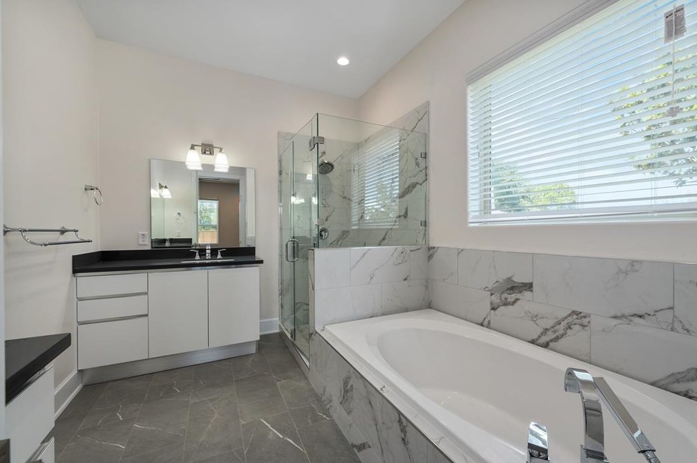 9406 Glenfield Ct, Houston TX 77096-3802 exterior