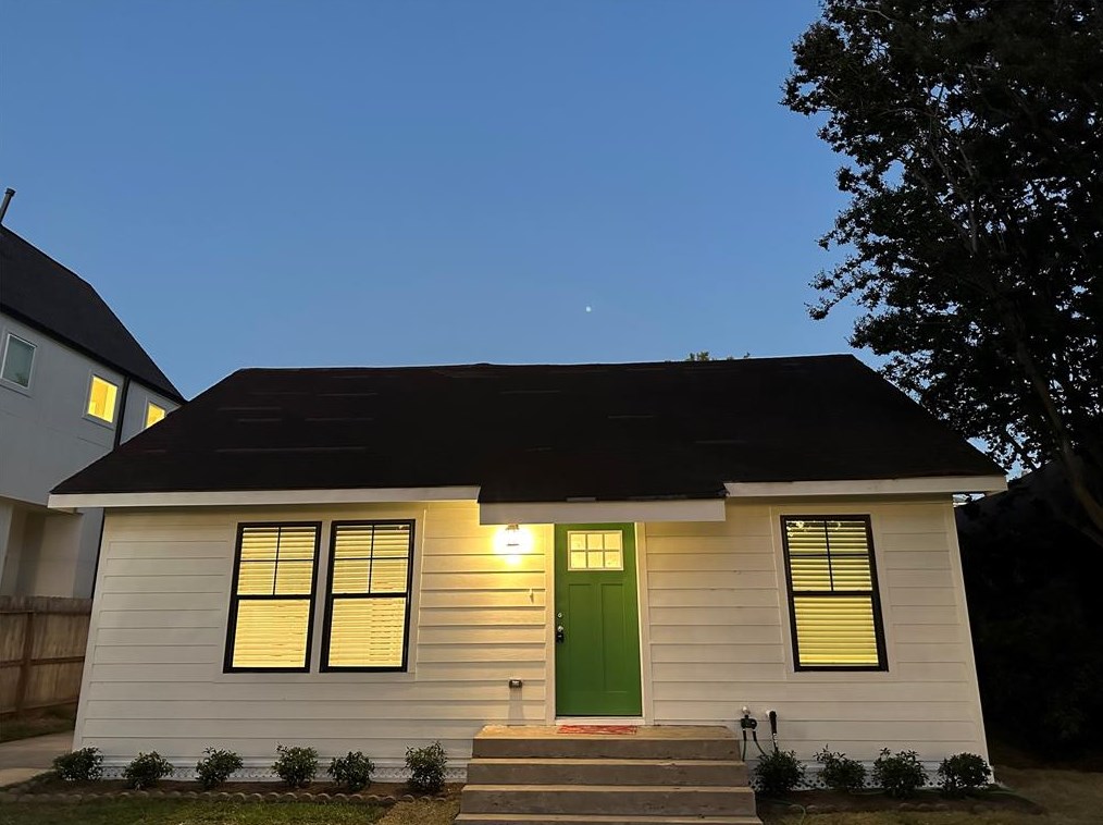 1012 Dorothy St, Houston, TX 77008