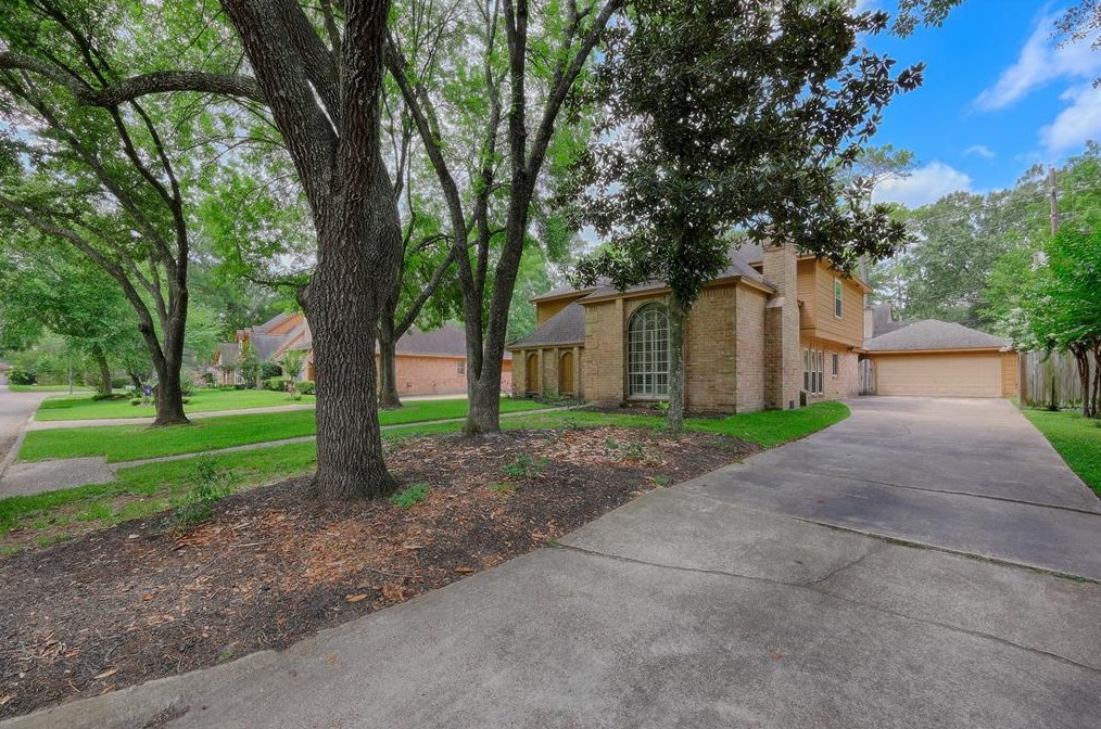 13115 Finch Brook Dr, Cypress TX  77429-3840 exterior