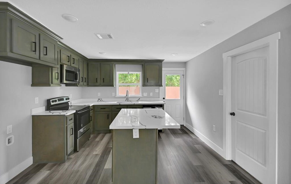 5938 Beldart St, Houston TX  77033-1330 exterior