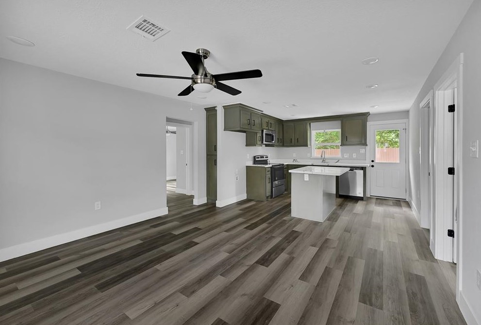 5938 Beldart St, Houston TX  77033-1246 exterior
