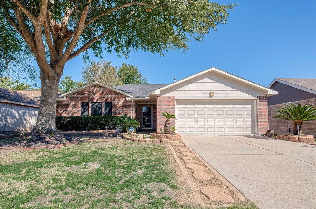 4922 Brownfields Ct, Houston, TX 77066