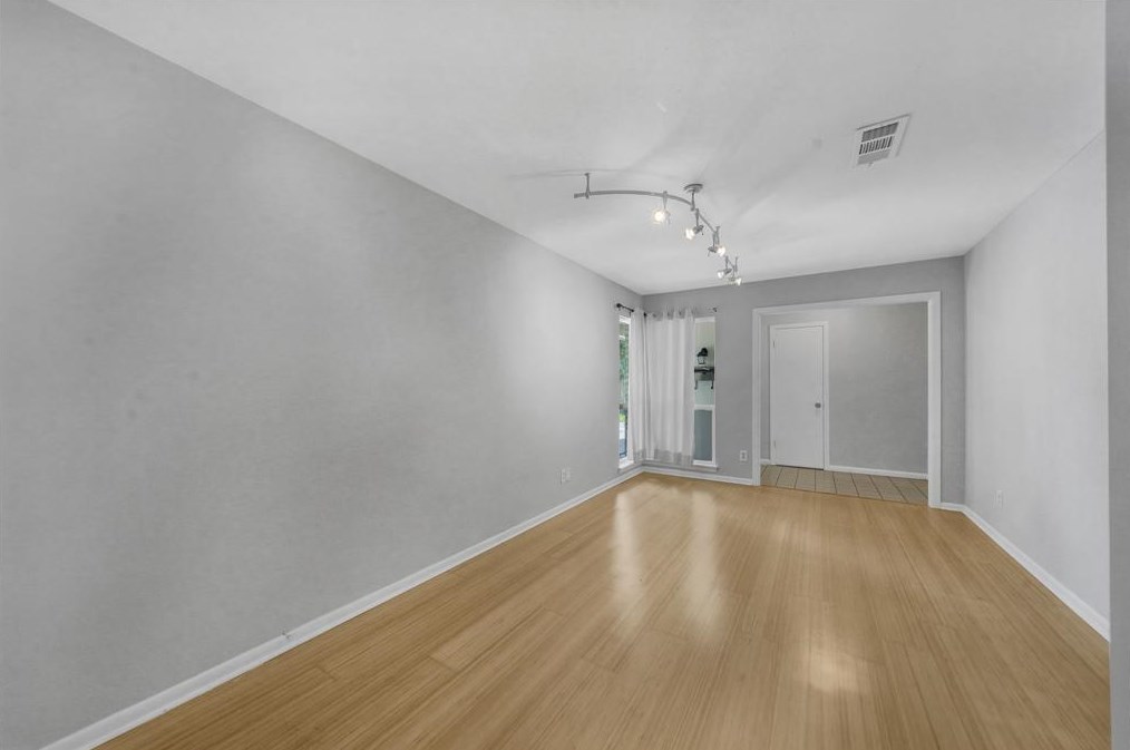 2910 Westerland Dr, Houston TX  77063-3840 exterior