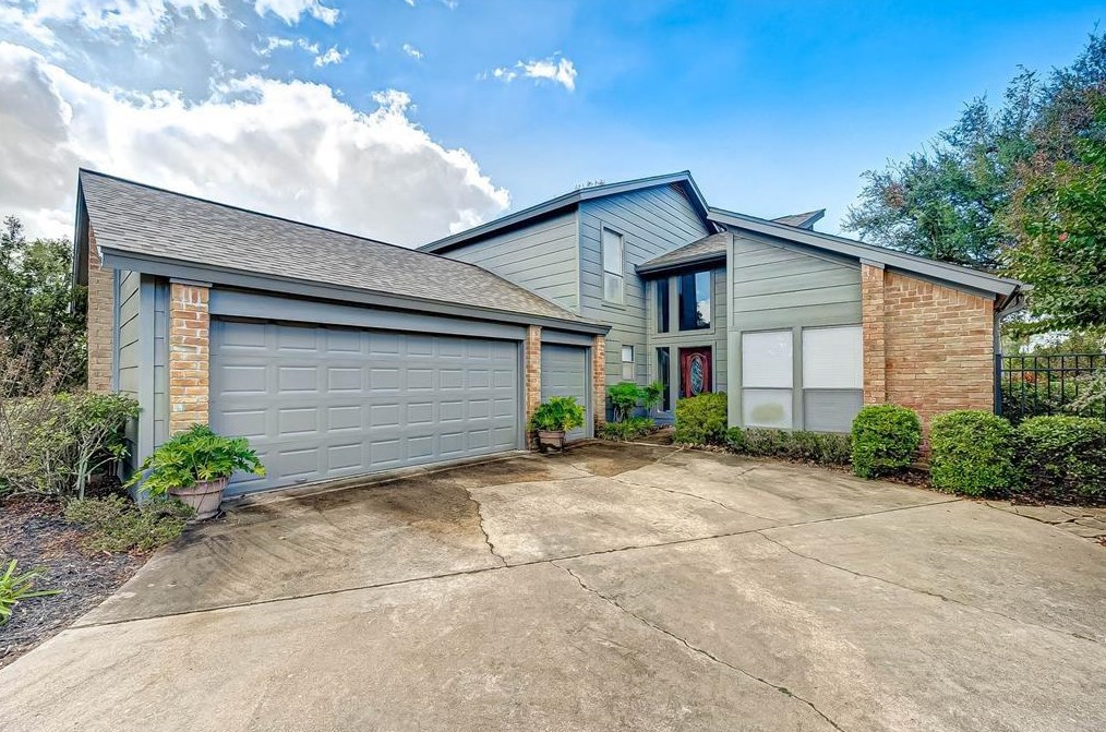 2927 Burning Tree Ln, Missouri City, TX 77459-3216