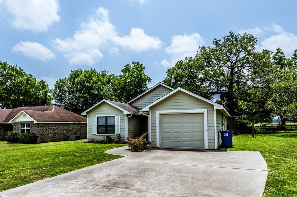 198 Cherry Cir, New Waverly, TX 77358-3626