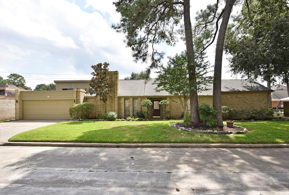 108 Old Bridge Lk, Houston, TX 77069-3401