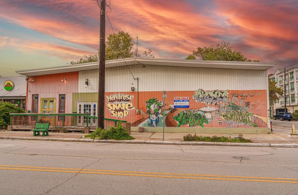 3202 White Oak Dr, Houston TX 77009-7630 exterior