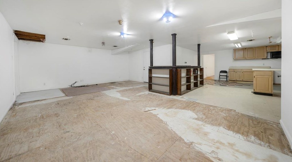 3202 White Oak Dr, Houston TX 77009-7630 exterior