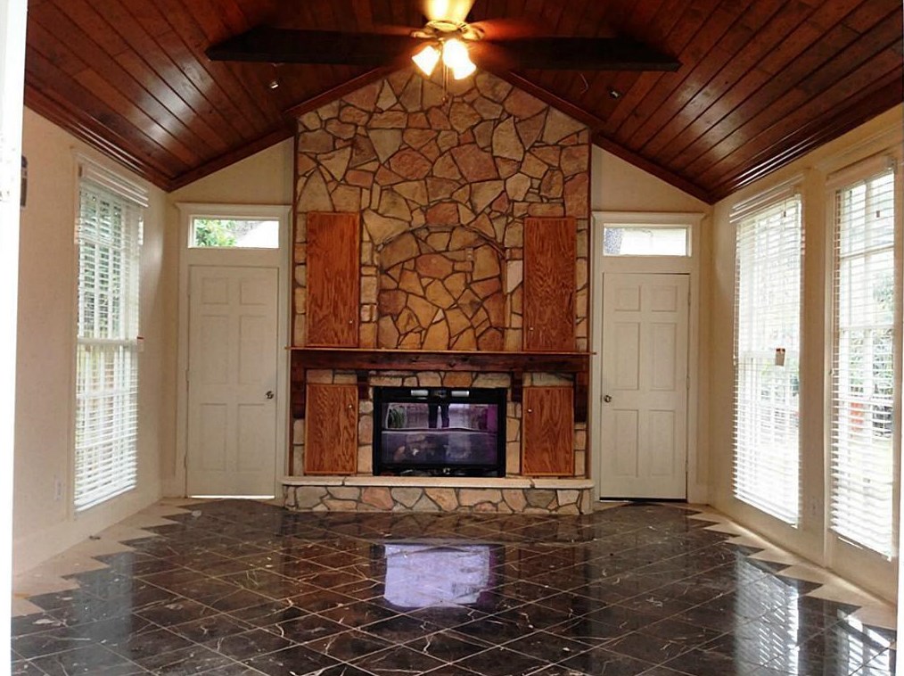 10007 Raritan Dr #b, Houston, TX 77080