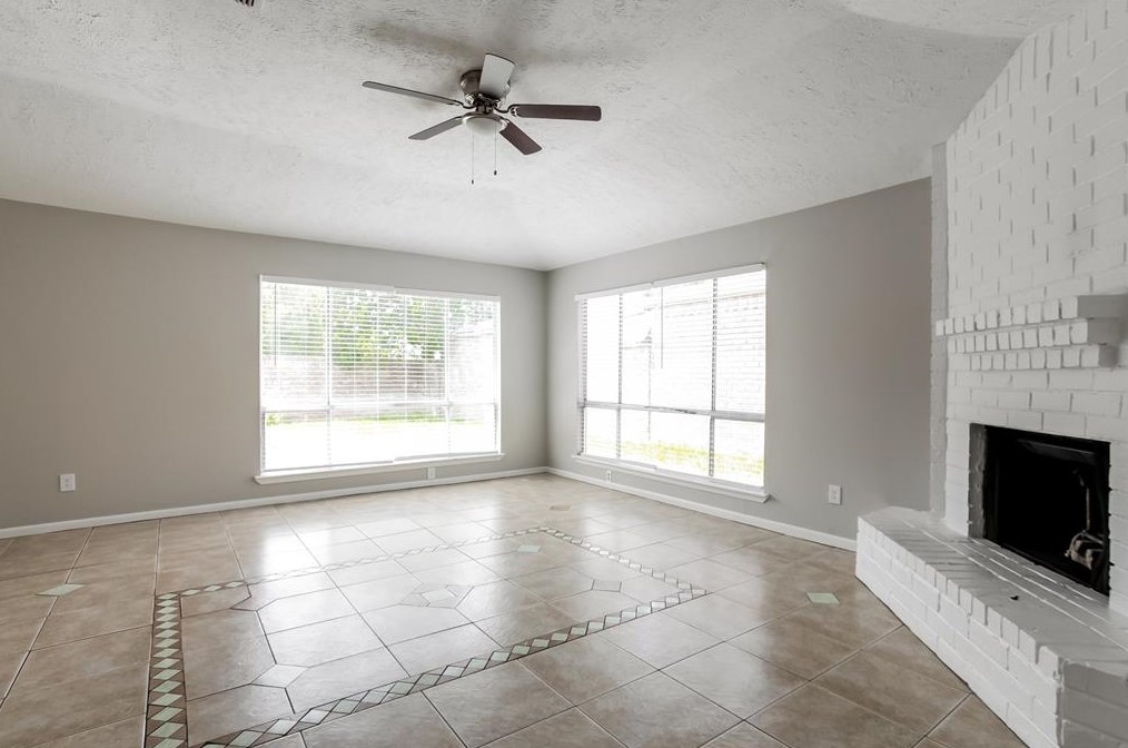 8815 Brummel Dr, Houston, TX 77099