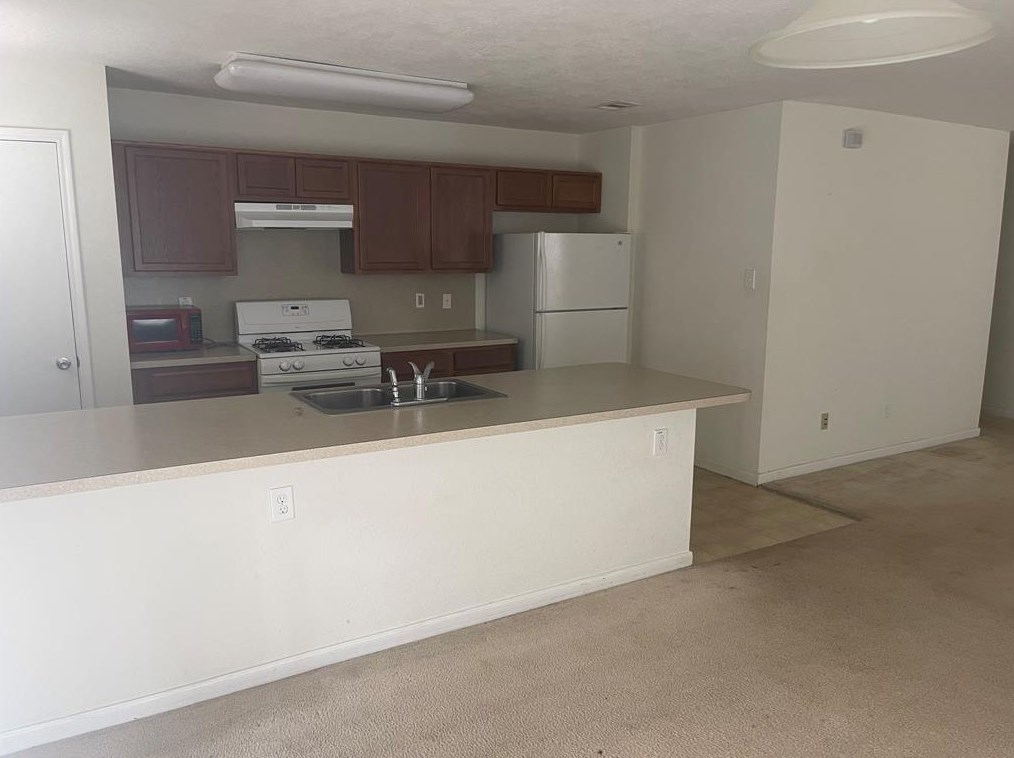 7502 Honey Pine Ln, Cypress, TX 77433