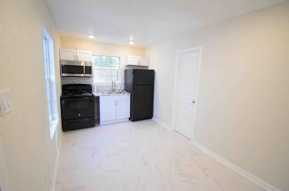 3218 Alabama St #a, Houston, TX 77004