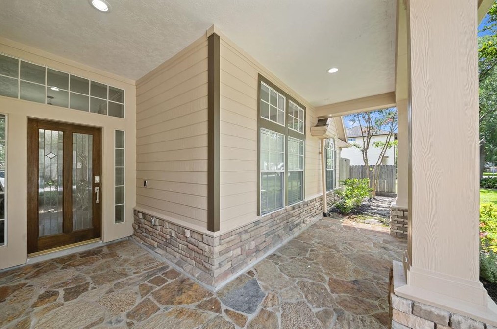 4925 Maple St, Bellaire, TX 77401