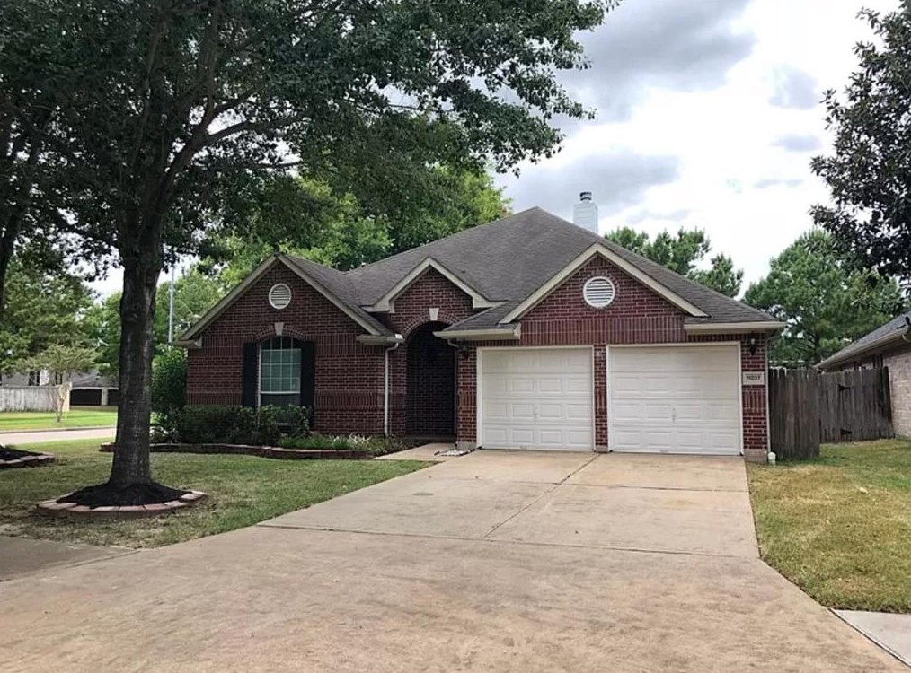 11207 Timbercreek Falls Dr, Houston, TX 77095