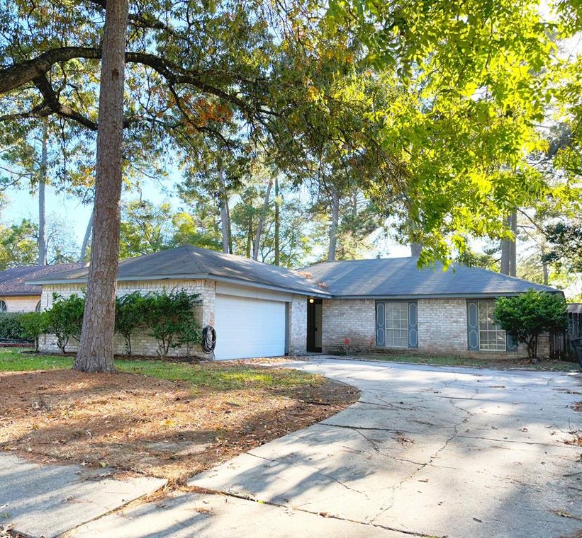 5922 Sunnygate Dr, Spring, TX 77373