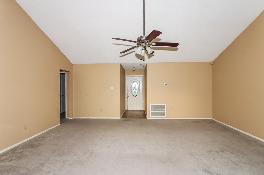 6703 Loch Bruceray Dr, Houston TX  77084-1031 exterior