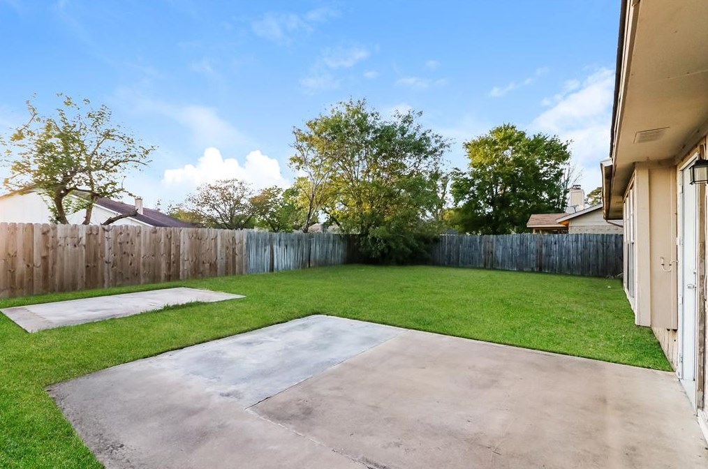 6703 Loch Bruceray Dr, Houston TX  77084-1031 exterior