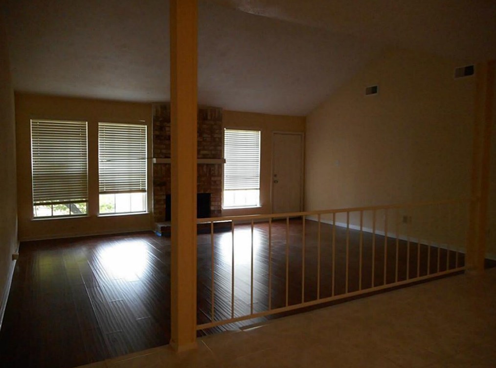 9631 Stockwell Dr, Houston TX  77083-5940 exterior