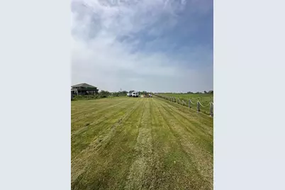 170 Jewel Drive, Crystal Beach, TX 77650 - Photo 6