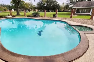 4 Renwick St, Bay City, TX 77414 - Photo 40