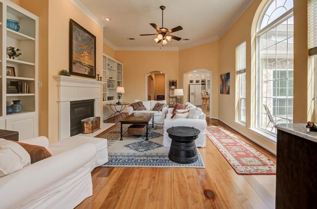 5022 Coral Gables Dr, Houston TX  77069-3417 exterior