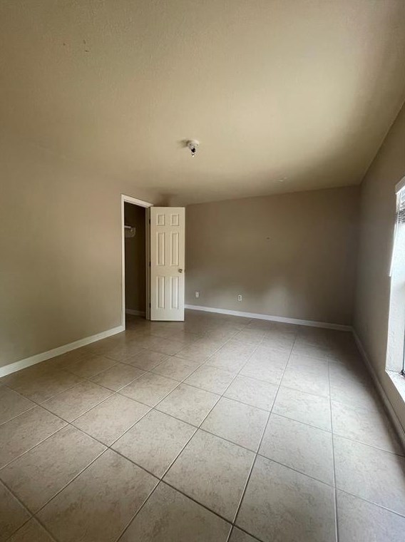 7819 1/2 York St #a, Humble, TX 77396