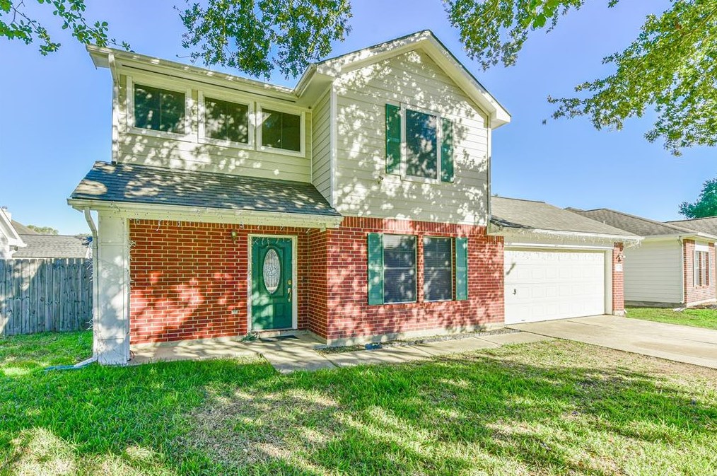21714 Maple Bluff Dr, Katy, TX 77449-6029