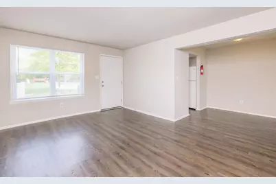3218 Green Lakes Dr, Virginia Beach, VA 23452 - Photo 8
