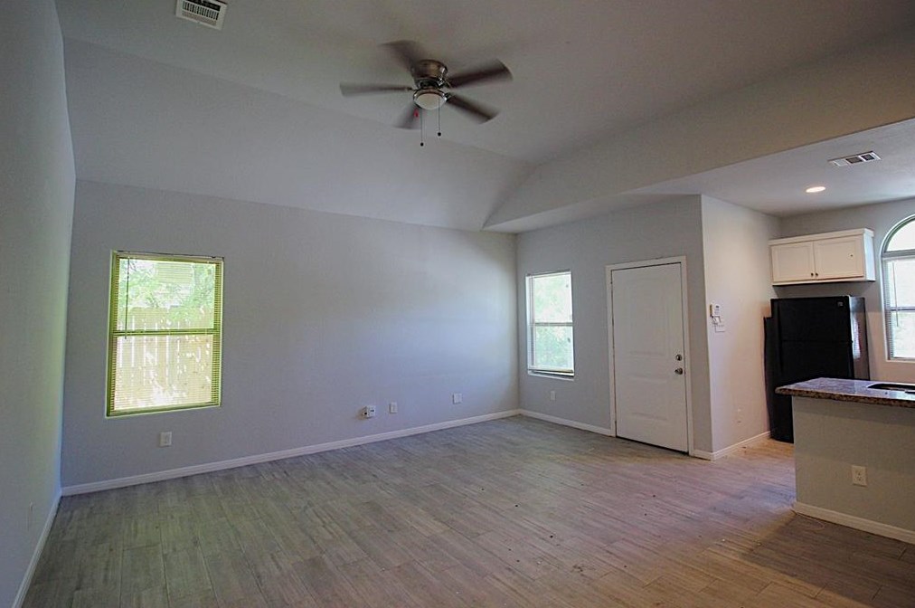 3702 Wylie St #a, Houston, TX 77026