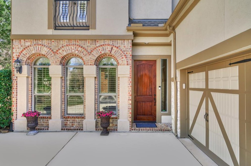 118 Knights Crossing Dr, Spring TX  77382-1495 exterior