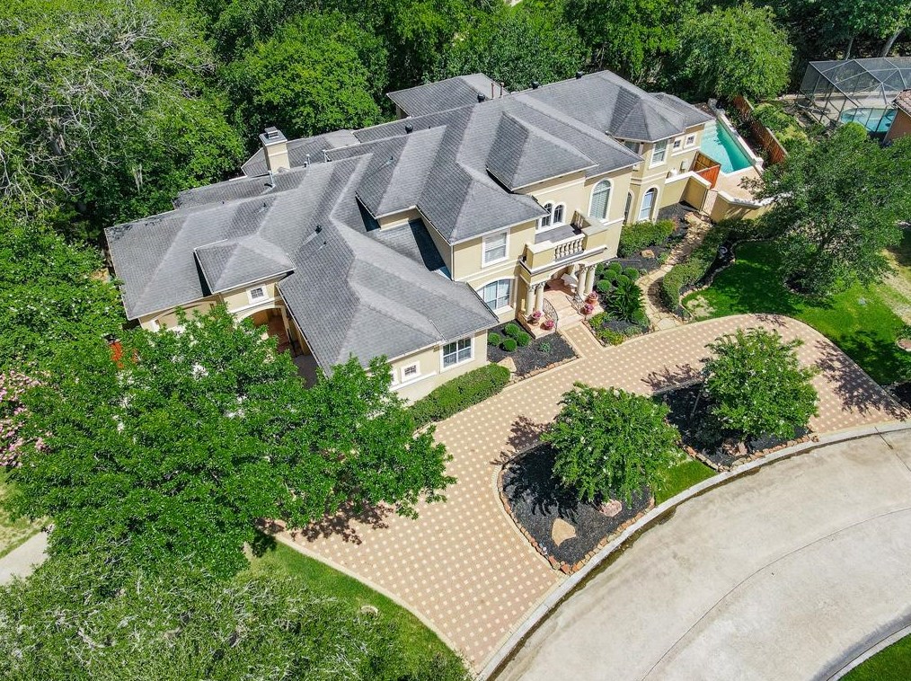 807 Marywood Chase, Houston TX  77079-4200 exterior