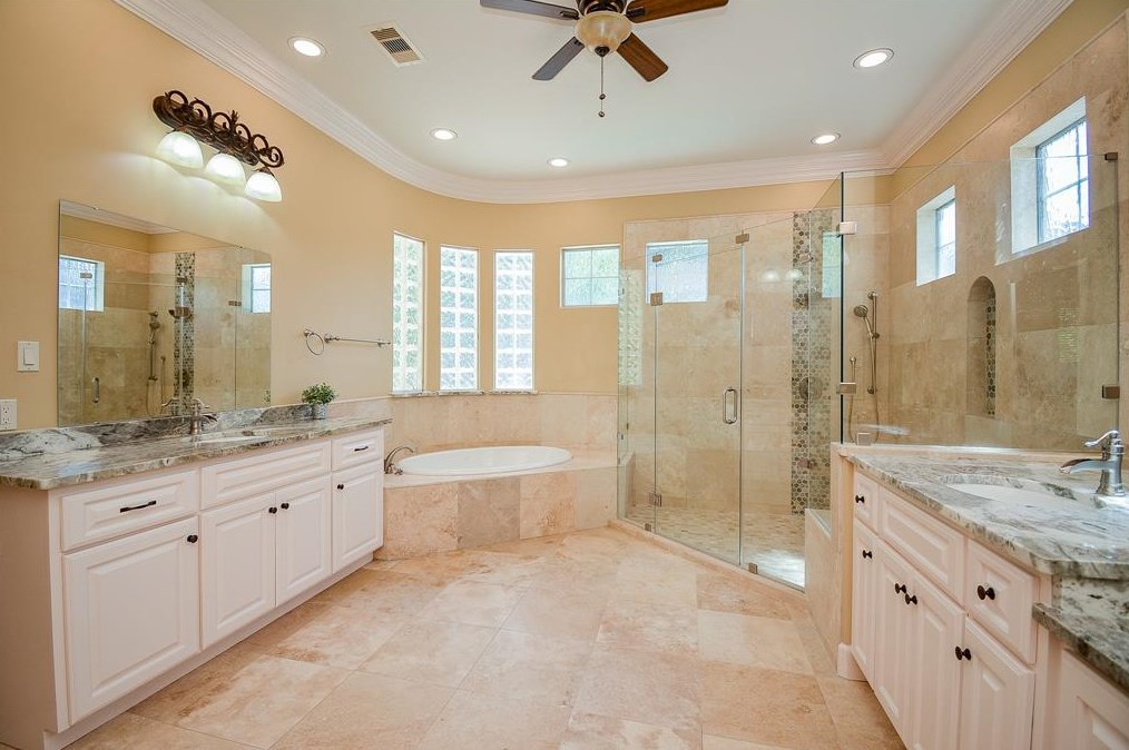 807 Marywood Chase, Houston TX  77079-4200 exterior