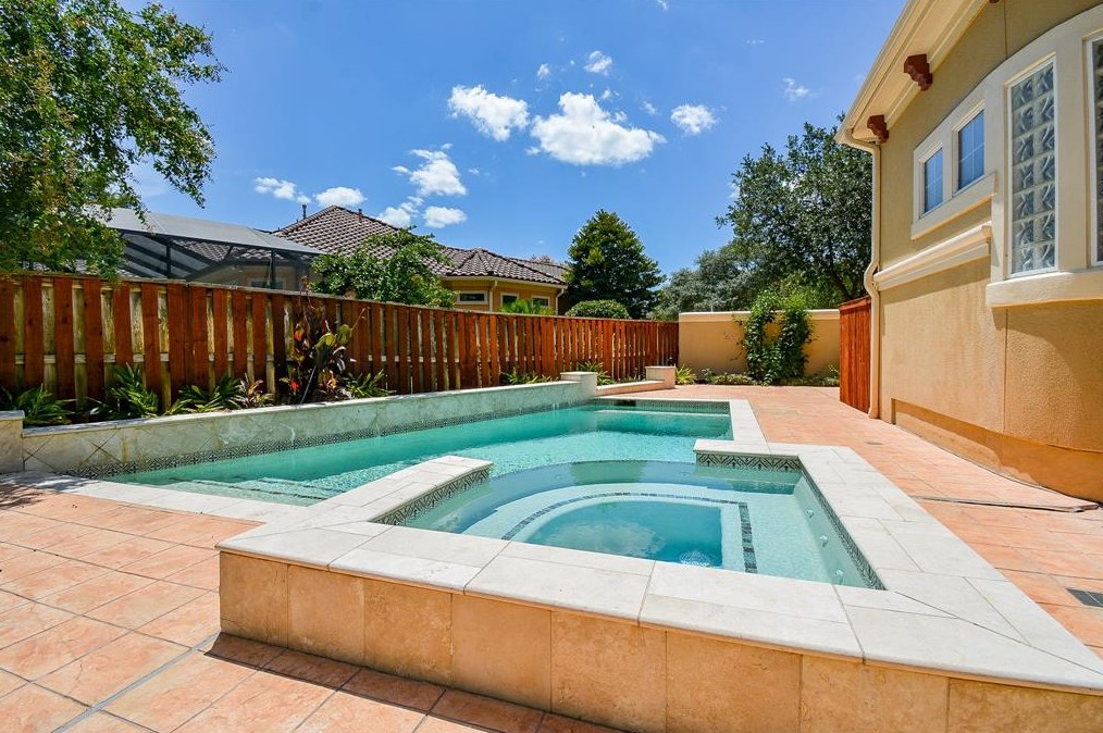 807 Marywood Chase, Houston TX  77079-4200 exterior