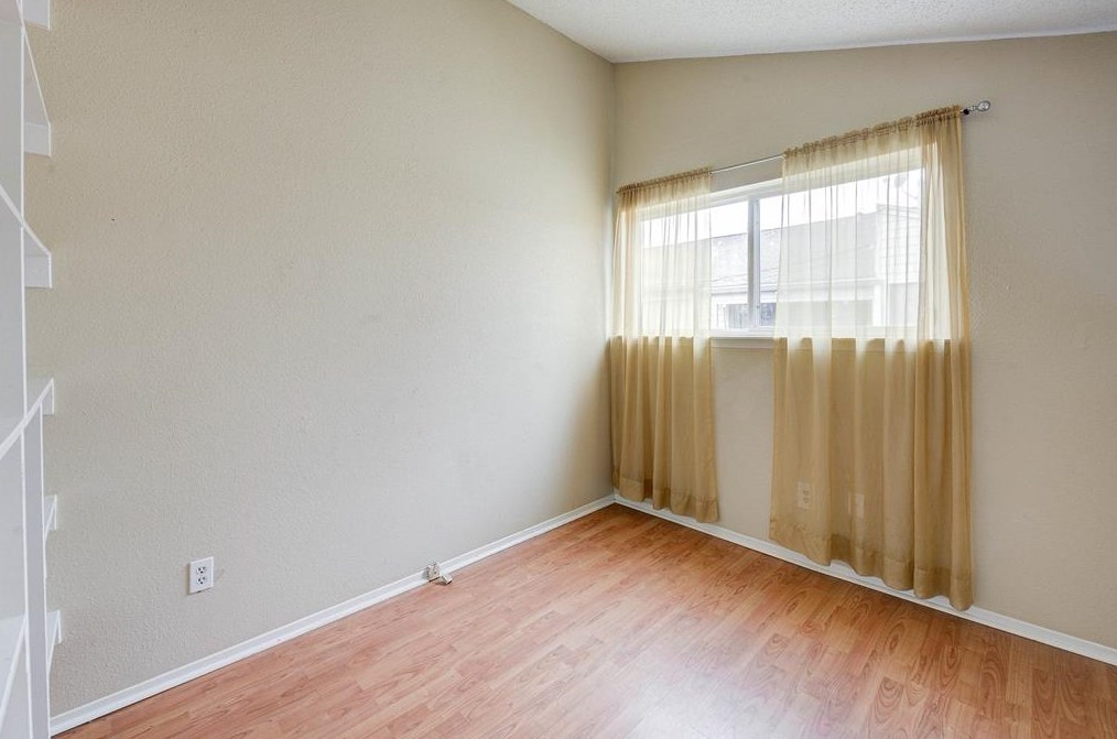 9548 Windswept Ln, Houston TX  77063-5258 exterior
