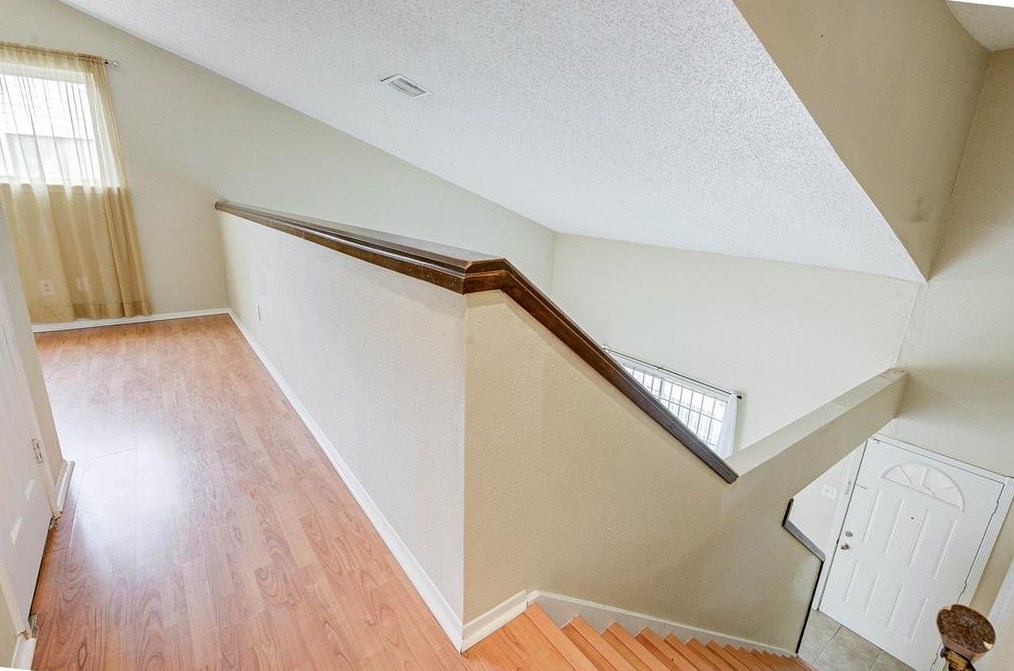 9548 Windswept Ln, Houston TX  77063-5258 exterior