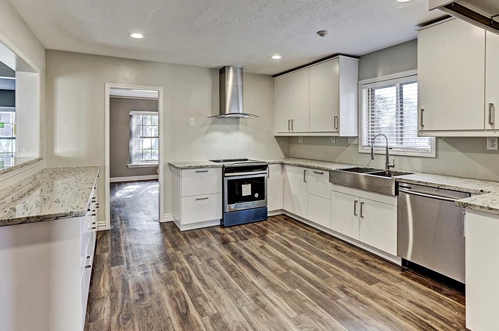 4922 Imogene St, Houston TX  77096-2714 exterior
