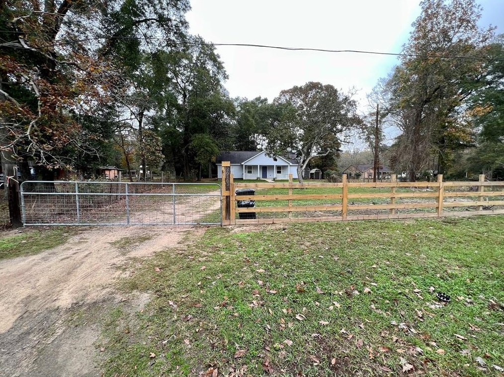 26165 Magnolia Dr, Patton, TX 77372