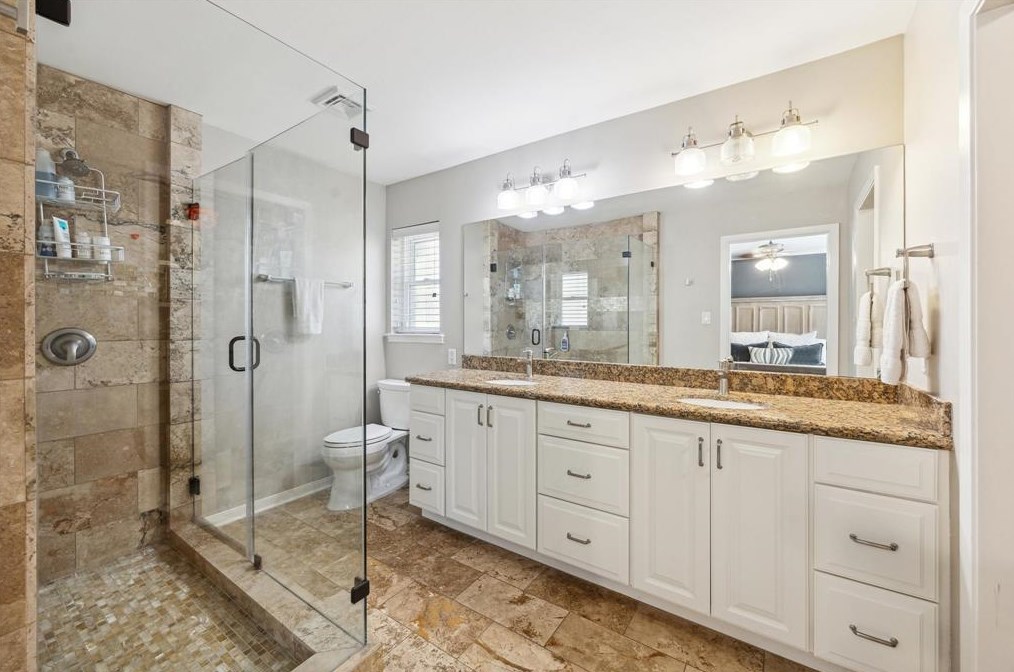 9835 Emnora Ln, Houston TX  77080-4422 exterior