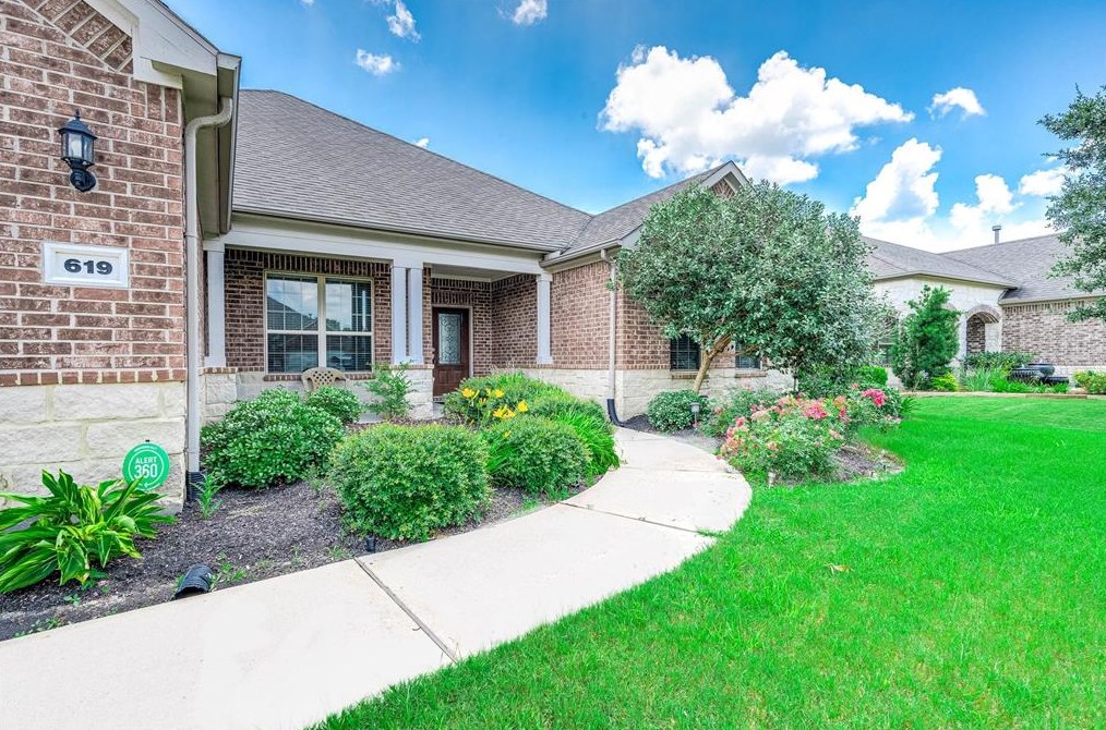 619 Texas Star Dr, Richmond, TX 77469-5799