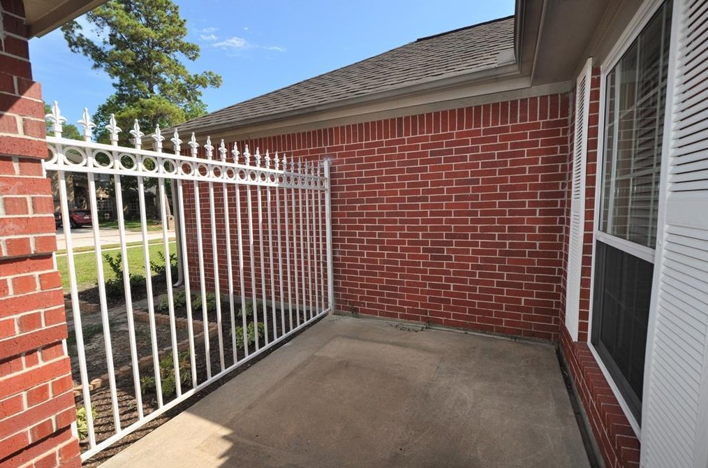 21031 La Arbre Ln, Spring TX  77388-4131 exterior