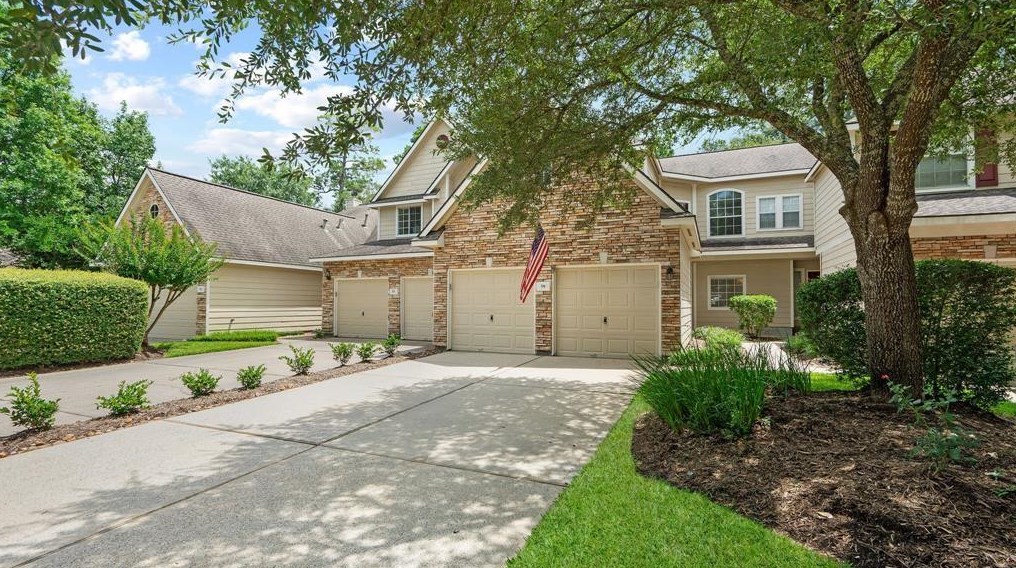 59 Wintergreen Trl, Spring, TX 77382-4800